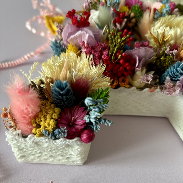 Lettre en carton fleurie Multicolore - Grand Format