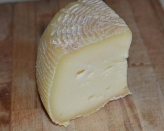 100 g Caciotta pecora