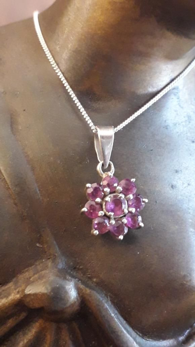 Pendentif rubis, argent 925.