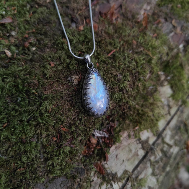 Pendentif Goutte en Argent Massif et Pierre de Lune Arc-En-Ciel