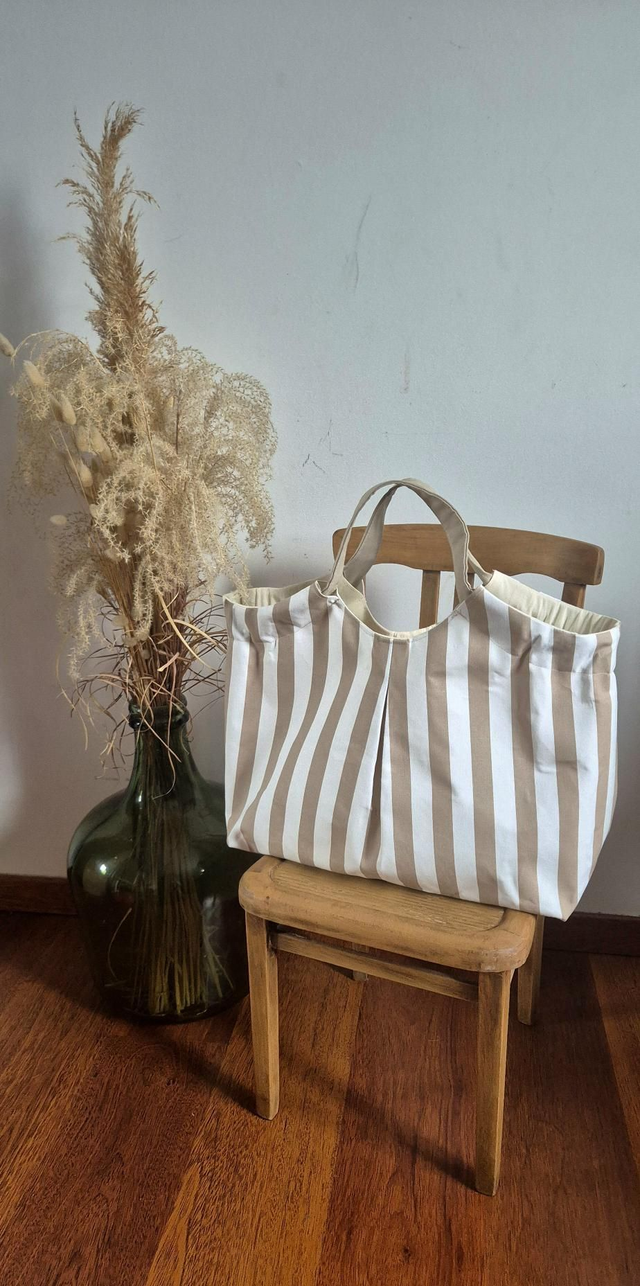 Sac Lily 