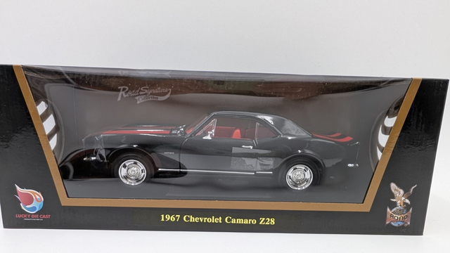 Chevy Camaro Z28 scale 1:18