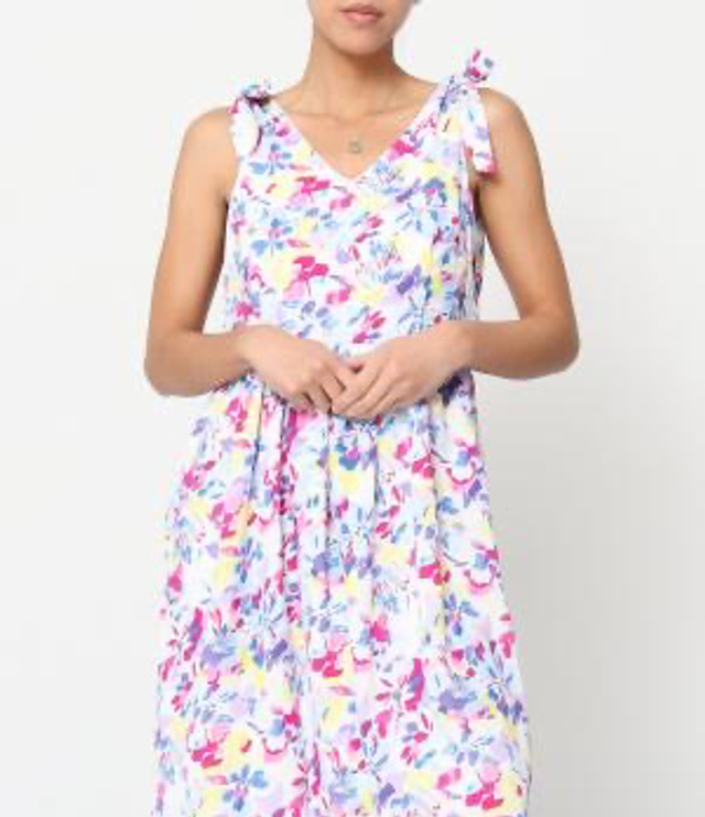 84-7. Robe courte à imprimé 