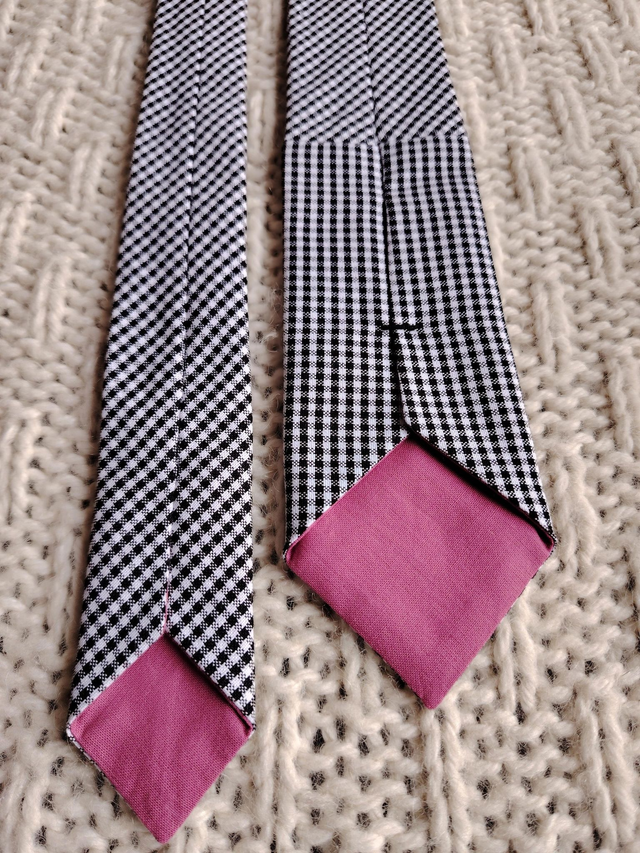 Cravate bout inversé, pièce unique 🤍