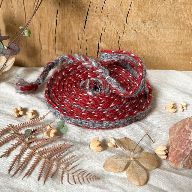 Galon au peigne tissé main