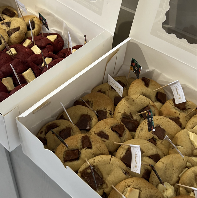 Cookie Box (24 Cookies) 