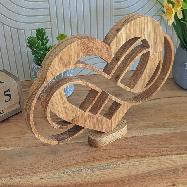 Coeur infini en chêne