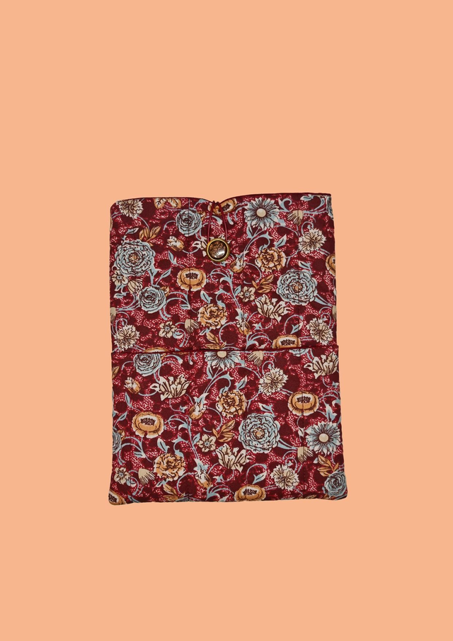 POCHETTE BORDEAUX ''taille M'' avec poche 