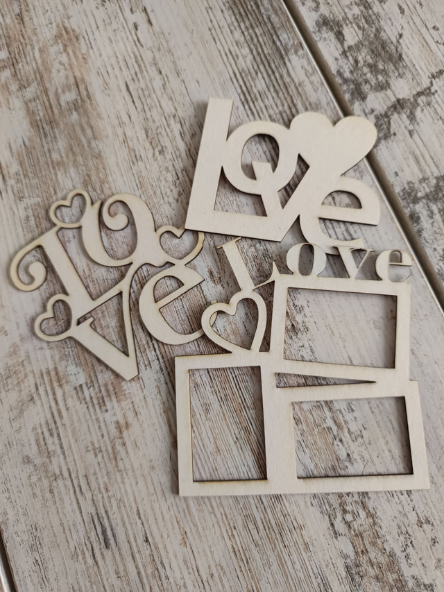 Lot de 3 embellissements “Love” en carton bois