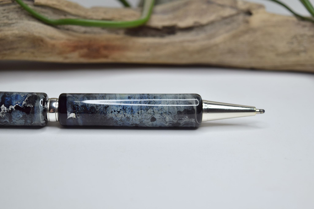 STYLO A BILLE FEUILLE D'ARGENT MONTURE ARGENT