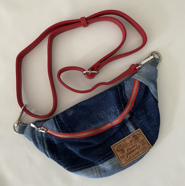 Sac banane en jean recyclé 