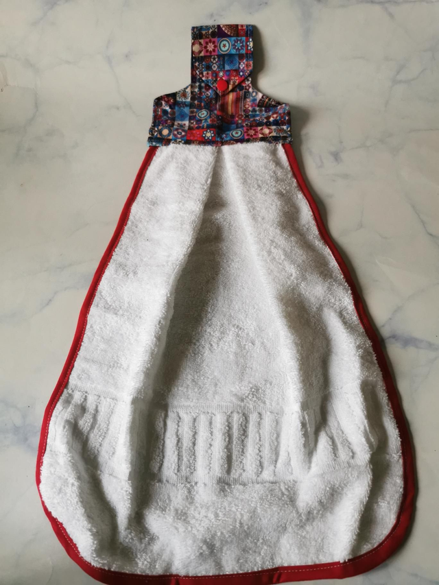 Essuie main blanc et rouge 