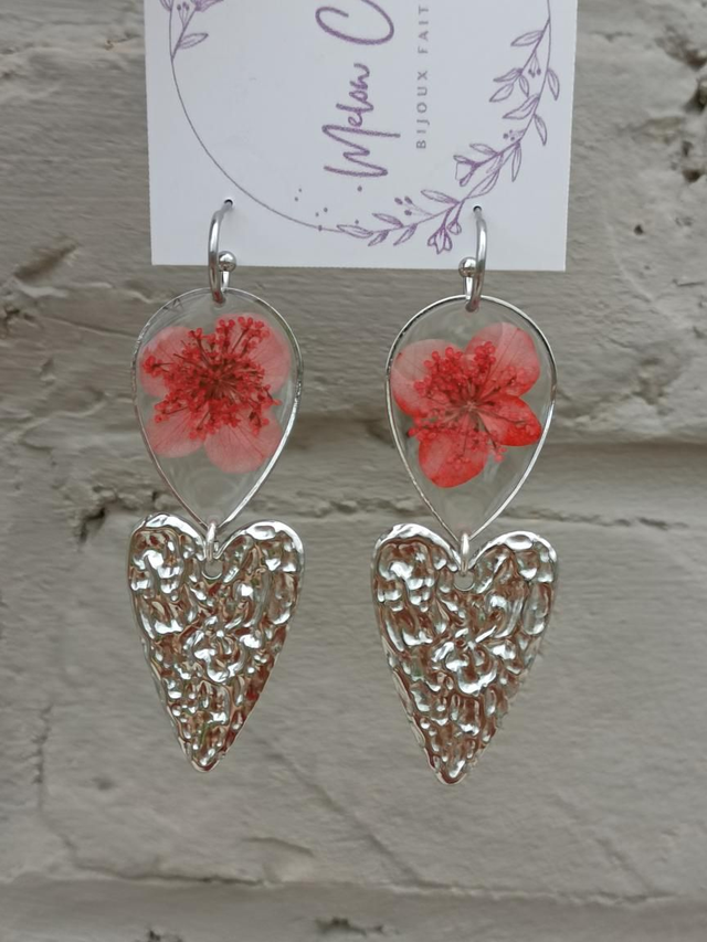 Boucles Fleurs séchées Rouge &amp; Coeurs 