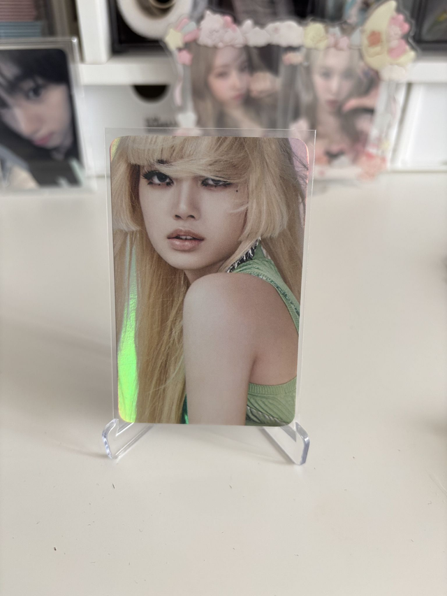 PC OFFICIEL LISA DE BLACKPINK