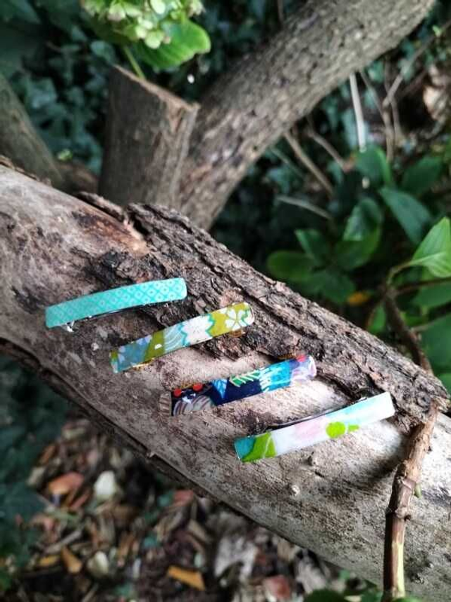 Petite Barrette en Papier Japonais – Élégance et Lumière