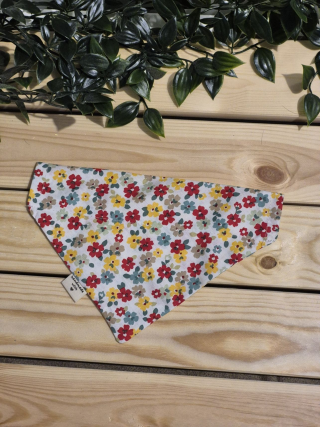 White Primrose Over Collar Bandana | 4 Sizes