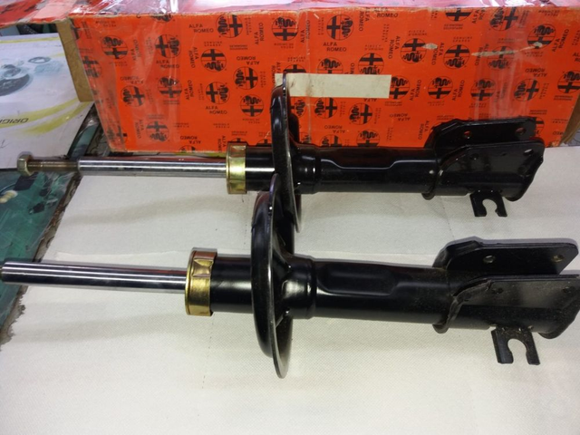 Ammortizzatori Ant. Boge 60593616 60562960 60544496 Originale Alfa Romeo 164 Set 