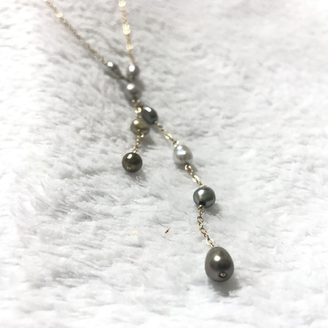 Collier à 9 Keshi (exemplaire unique)