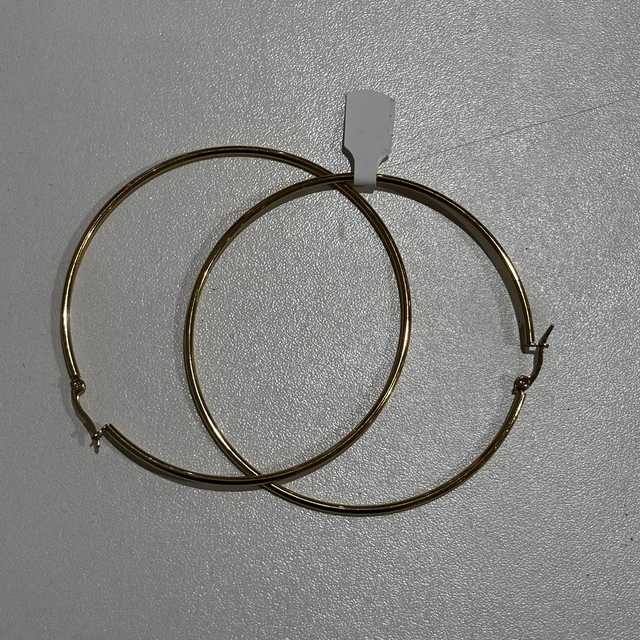 Grande boucle d’oreille créole 