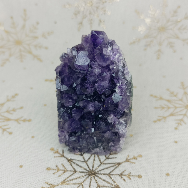 Améthyste Violette / Géode / Bord Brut / Grade AA+ / Uruguay / 110 gr