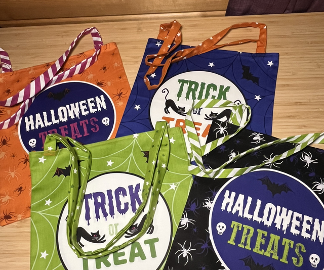 Halloween trick or treat bag 