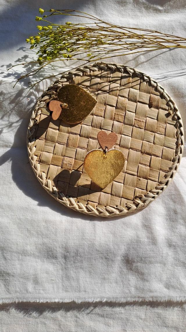 Boucles d'oreilles en matière végétale d'ananas 