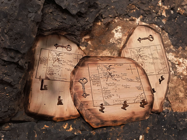 support pour clés mural - clé et carte de Thorin par l&#039;Artelier de julien