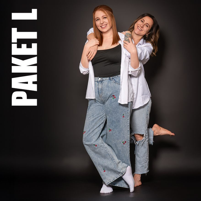 Freundinnen im Fotostudio L