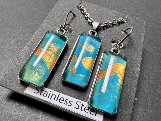 Turquoise &amp; Gold Fluid Art Jewellery Set