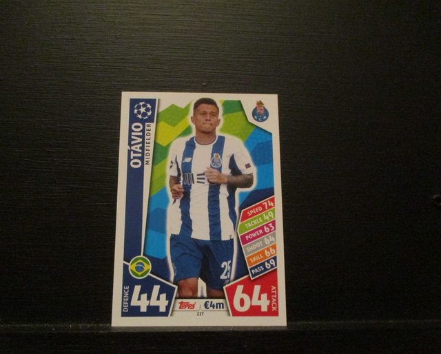 Otavio - UEFA Champions League Match Attax 2017/18 Original Trading Card #227