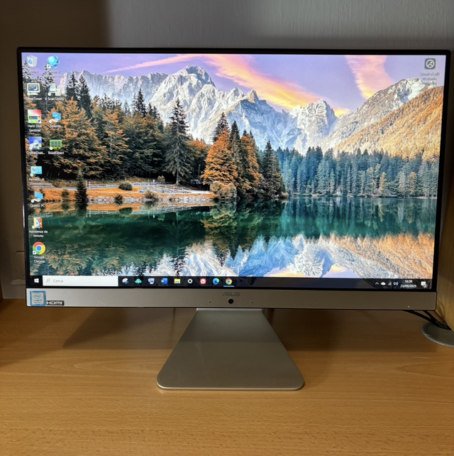 All in one Asus, core i3, SSD 256 GB, RAM 16 GB