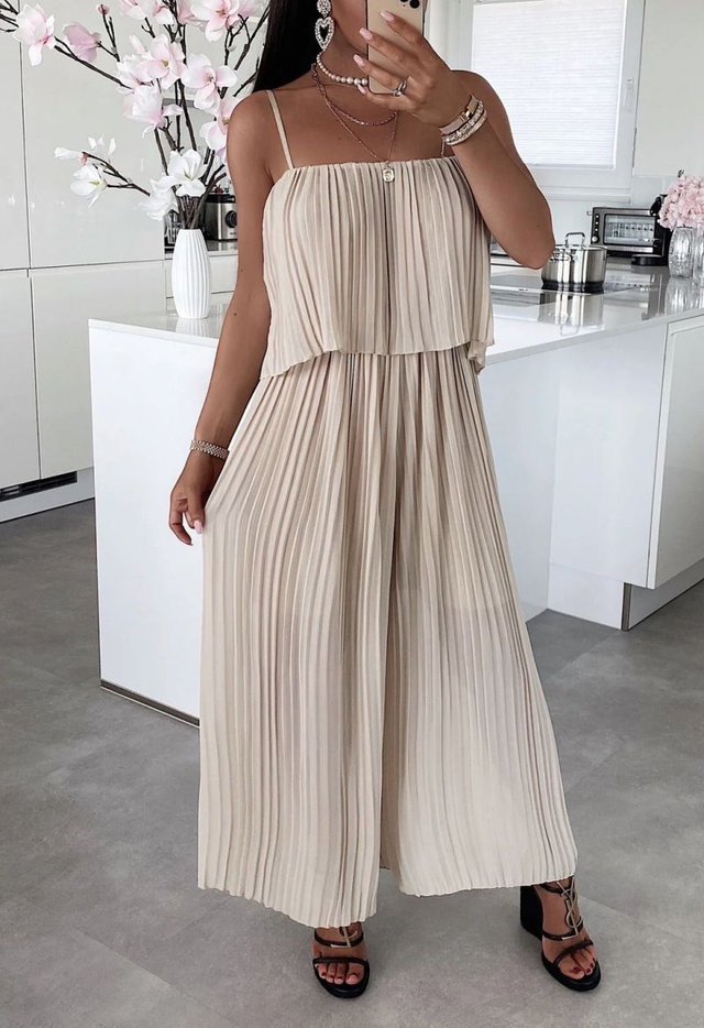 Nude Overall Mondy