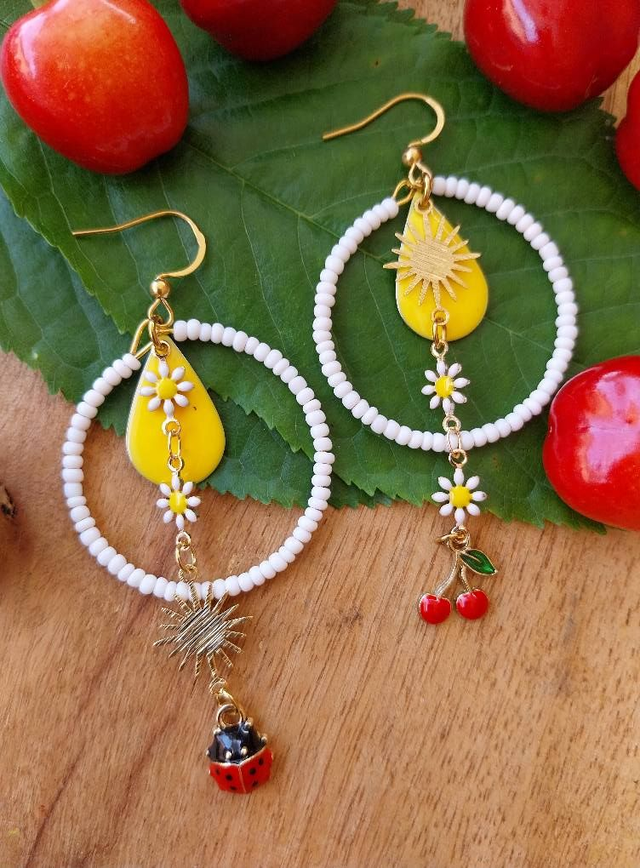 ✨Boucles d&#039;oreilles créoles rocaille émail jaunes✨(149BO)