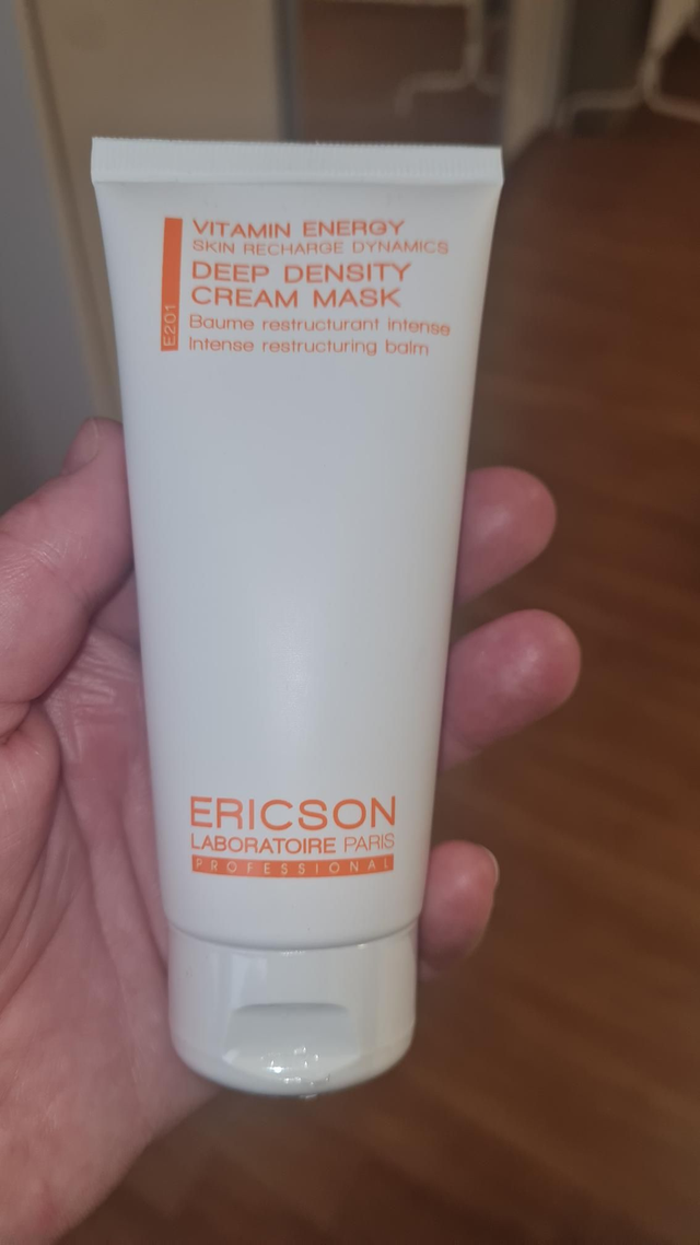 Multivitamínová hĺbkovo výživná zamatová maska na tvár 75ml VÝPREDAJ