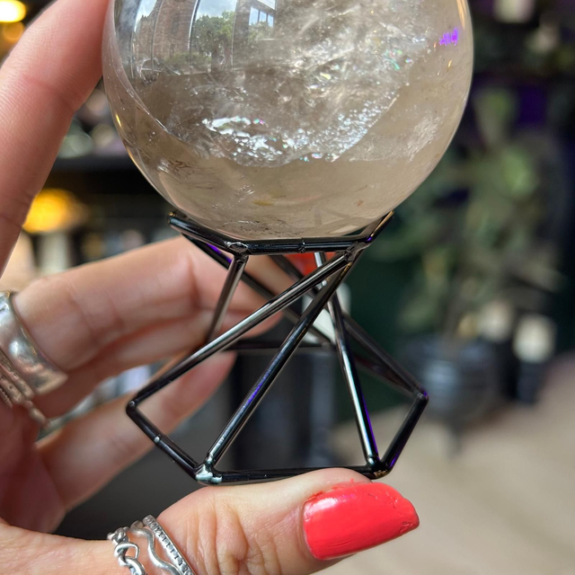 Black Metal Sphere Stand