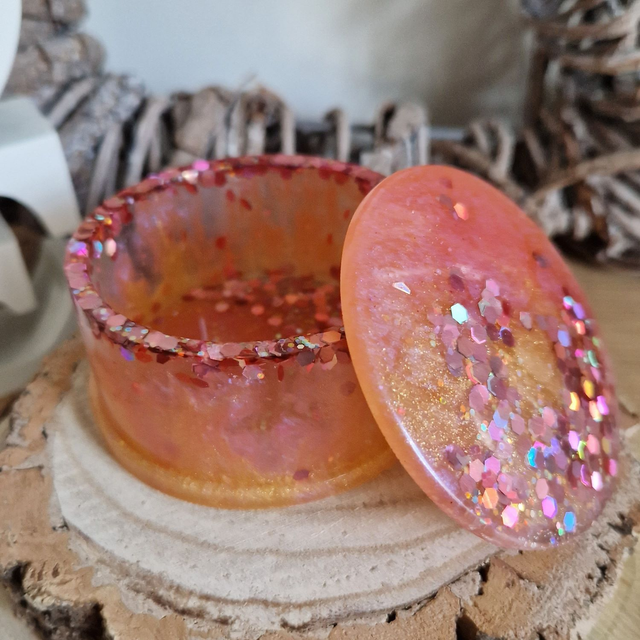 Round Trinket Box Sparkly Peach