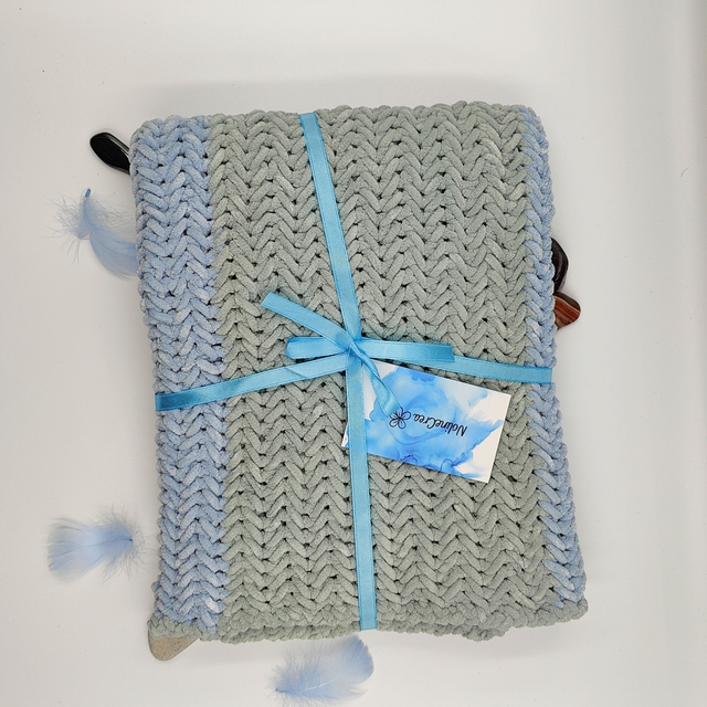 Couverture bébé au crochet, plaid bébé bicolore ( à la commannde)