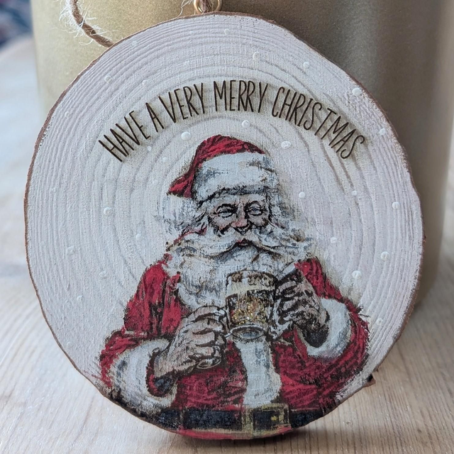Santa, very merry! - Log slice
