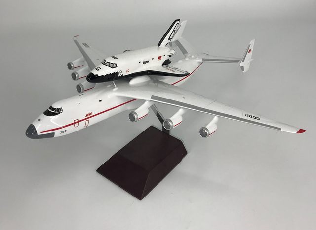 1:250 An-225 Mriya & Buran CCCP-82060 resin model - Made in Ukraine