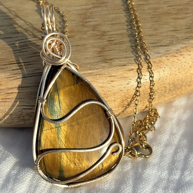 Collier pendentif œil de tigre acier inoxydable 