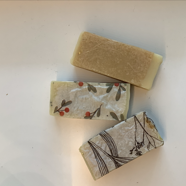 3 savons Karmater Monoï - Pavot - Miel