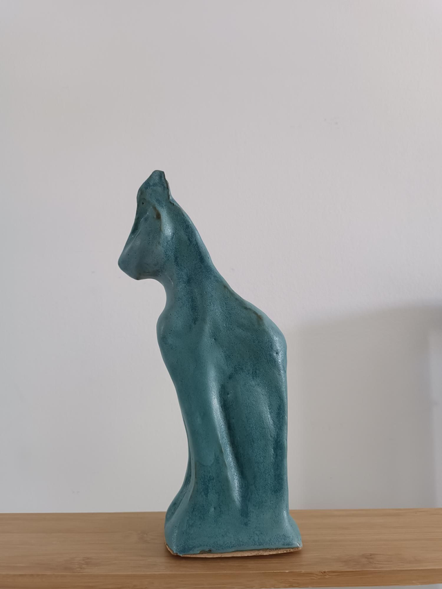 Chat bleu vert mat
