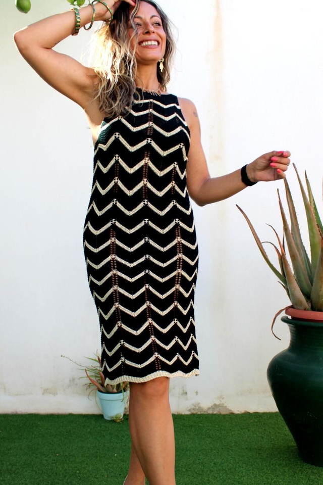 Vestido Calado Zig Negro