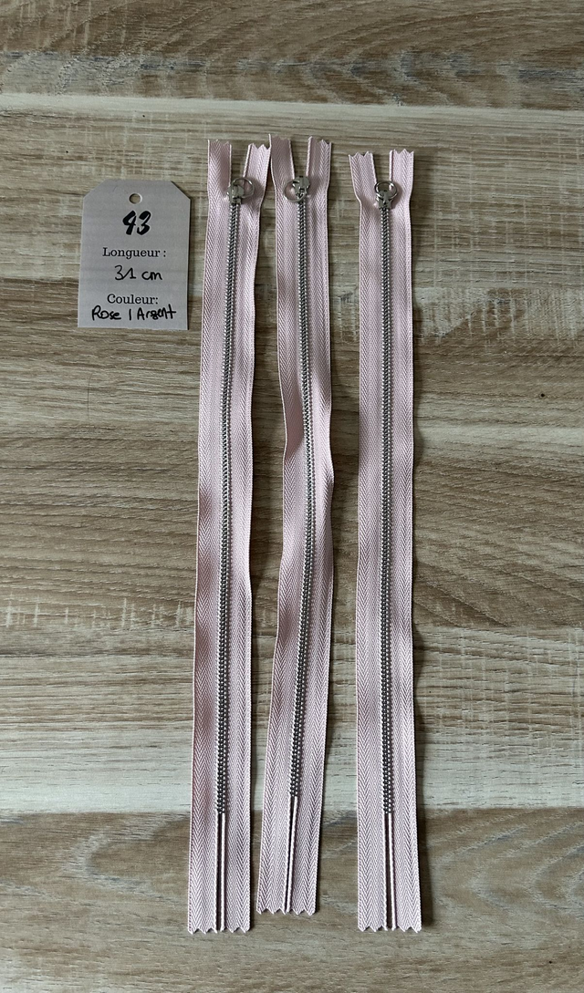 Fermetures éclair métallique rose pale 31cm