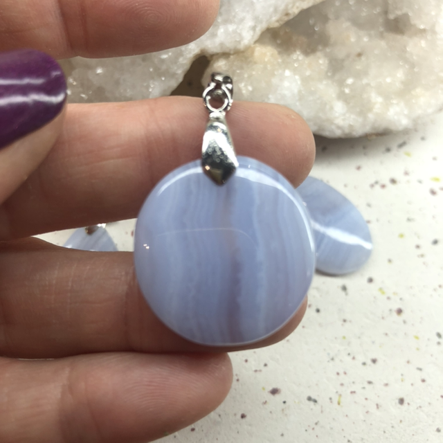 Pendentif Calcédoine bleue AA