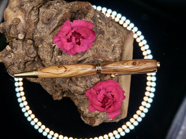 Stylo art deco or Olivier de Bethleem