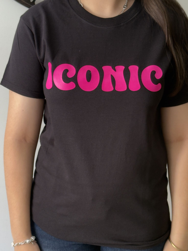 T-shirt ICONIC – noir et rose fluo 💗