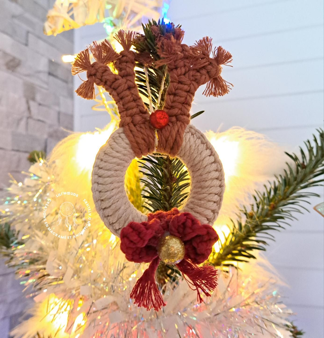 Renne décoratif sapin