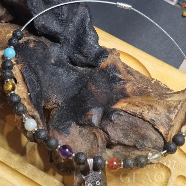 COLLIER VOYAGE DE L ÂME (turquoise, oeil de tigre,emeraude ,améthyste, agate rouge cornaline, citrine ,Topaze, pyrite)